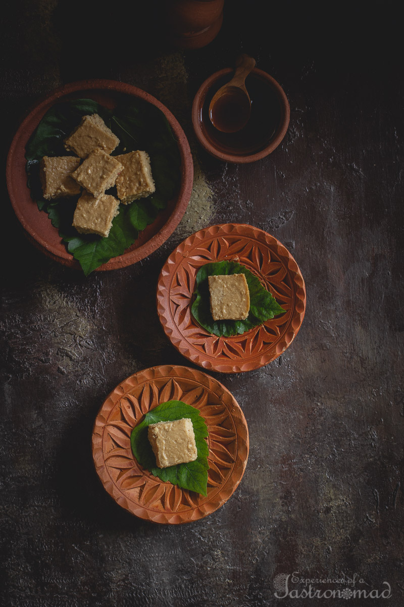 Nolen Gurer Bhapa Sandesh (Steamed Cottage Cheese Fudge with Date Palm ...