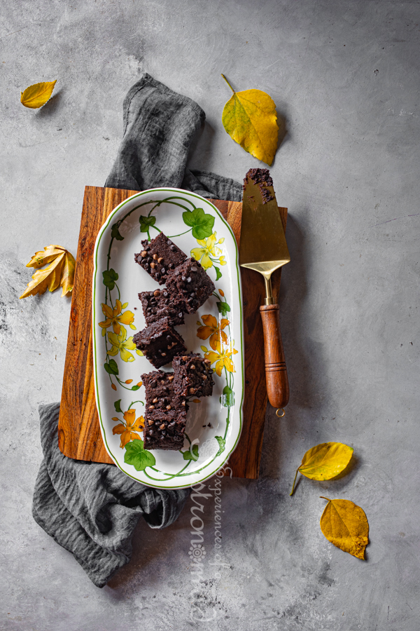 Triple chocolate ragi brownies